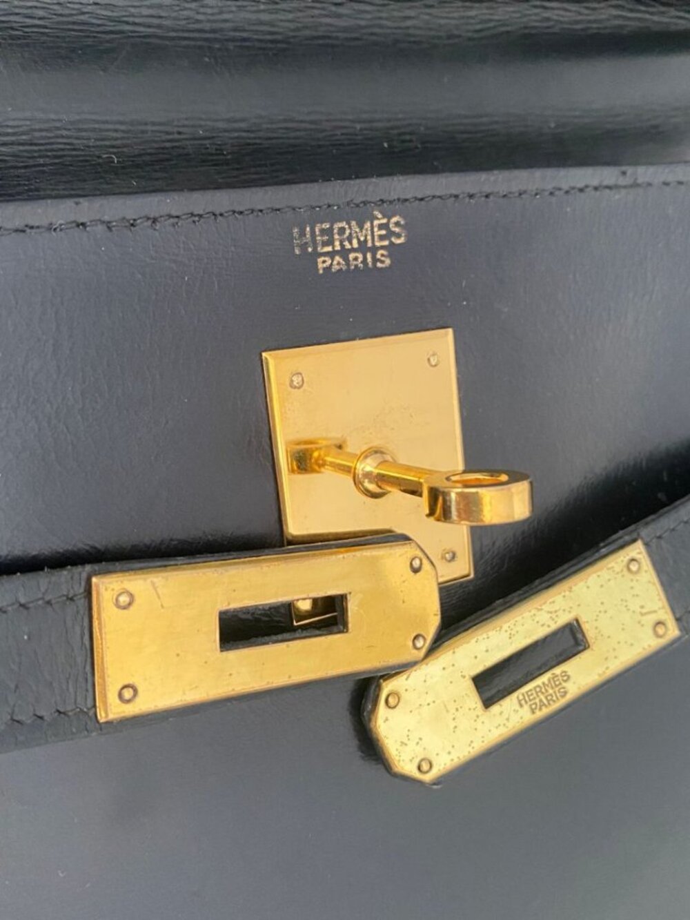 Hermes Kelly 32 Retourne Black Box Calf GHW - Picture 10 of 16